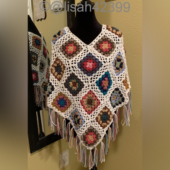 XSP-MP Handmade Crocheted Poncho - Picture 3 of 5